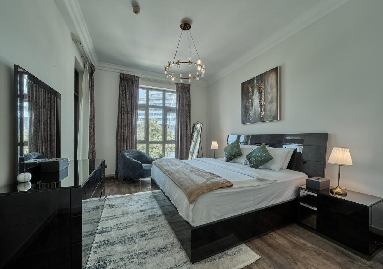 Burj Khalifa Partial View Peak Living Luxury 2Br Souk Al-Bahar Beside Dubai Mall-Golden Homes Exteriör bild